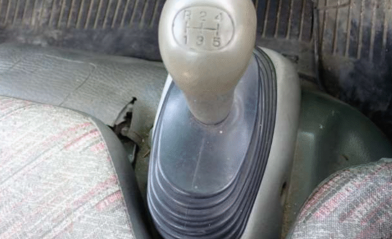 
								Mitsubishi   Fuso  Canter  1999 full									