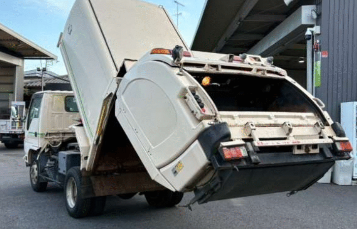 
								ISUZU    Elf   2012 full									