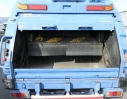 ISUZU  Elf  2010
