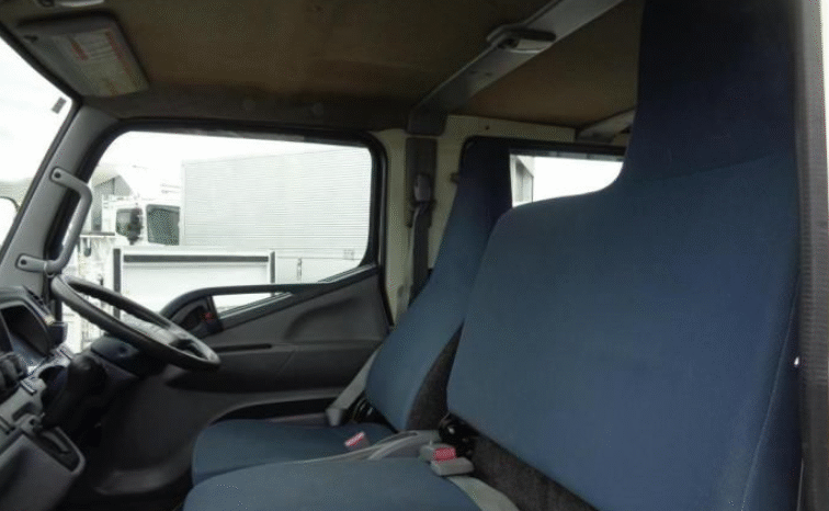 
								Mitsubishi   Fuso   Canter   2013 full									