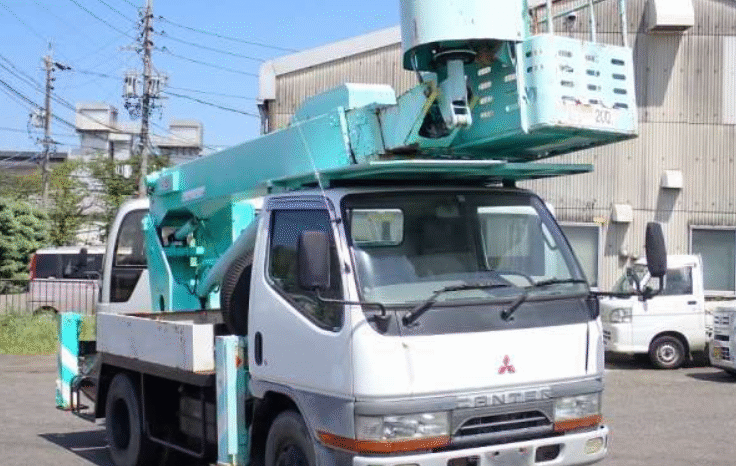 
								Mitsubishi   Fuso  Canter  1999 full									