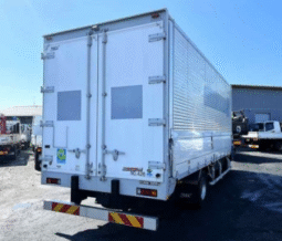 MITSUBISHI  CANTER  2015