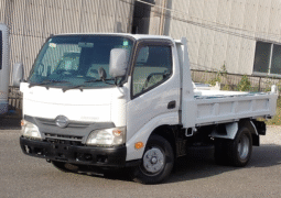 HINO  DUTRO  2011
