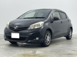 TOYOTA  Vitz  2013