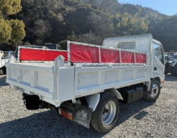 HINO  DUTRO  DUMP  TRUCK  2013