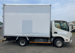 TOYOTA    Dyna    2015