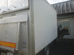 ISUZU  ELF  BOXBODY  TRUCK  2004
