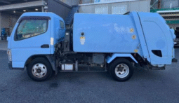 MITSUBISHI  CANTER  2015