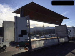 NISSAN  QUON  WINGBODY  TRUCK  2016