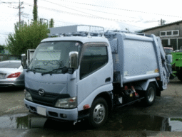 Hino Dutro 2013