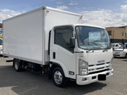 ISUZU  ELF  2009