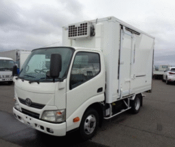 TOYOTA  DYNA  2013