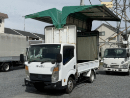 ISUZU  ELF 2011