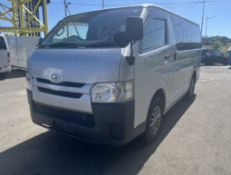 TOYOTA   Hiace   2015