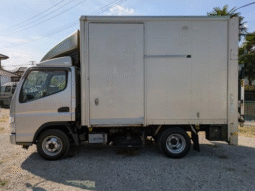 MITSUBISHI  CANTER  GUTS  2006