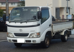 TOYOTA  DYNA  2004