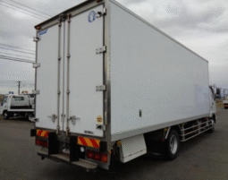 MITSUBISHI  FUSO  FIGHTER  2015