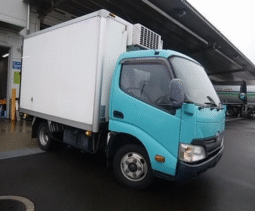 TOYOTA  DYNA  2012