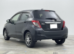 TOYOTA  Vitz  2013