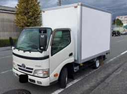 TOYOTA  DYNA  2012