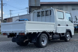 MITSUBISHI  CANTER  GUTS  2005