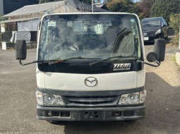 MAZDA  TITAN  FLATBODY  TRUCK  2001