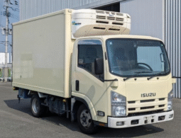 ISUZU  ELF  2013