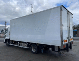 ISUZU  FORWARD  2014