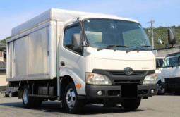 TOYOTA  DYNA  2012