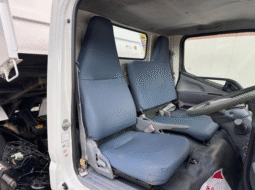 MITSUBISHI  CANTER  2013