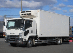 ISUZU  FORWARD  2014