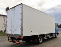 MITSUBISHI  FUSO  FIGHTER  2004