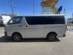 TOYOTA   Hiace   2015