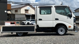 TOYOTA  DYNA  2011