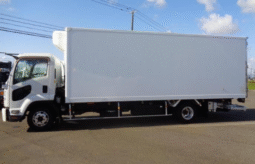 ISUZU  FORWARD  2012