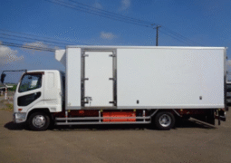 MITSUBISHI  FUSO  FIGHTER  2015