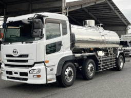 NISSAN  DIESEL  QUON  2012