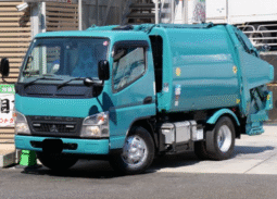 MITSUBISHI  FUSO  CANTER  2010