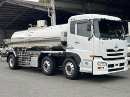 NISSAN  DIESEL  QUON  2012