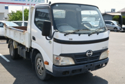 HINO  DUTRO  2011