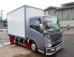ISUZU  ELF  2013