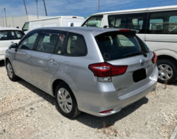 TOYOTA  COROLLA  FIELDER  2015