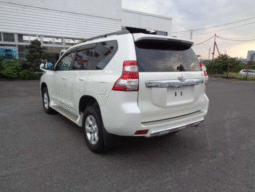 TOYOTA  LAND  CRUISER  PRADO  2018