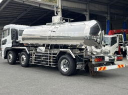 NISSAN  DIESEL  QUON  2012