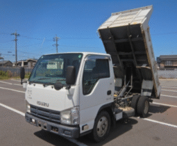 ISUZU  ELF  2011