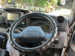 MITSUBISHI  CANTER  2012