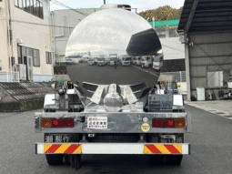 NISSAN  DIESEL  QUON  2012