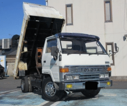 TOYOTA  DYNA  1990