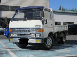 TOYOTA  DYNA  1990