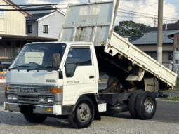 TOYOTA  DYNA  1992